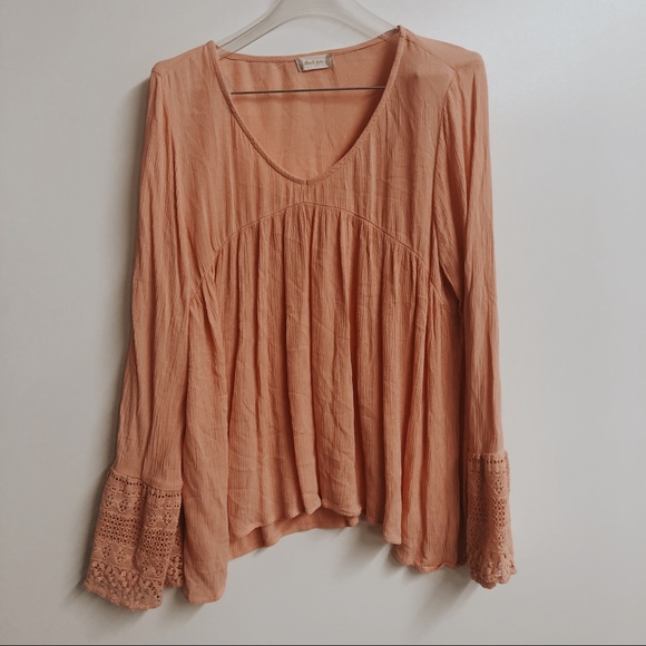 Altar'd State Tops - Altar’d State Long Sleeve Top sz Large✨